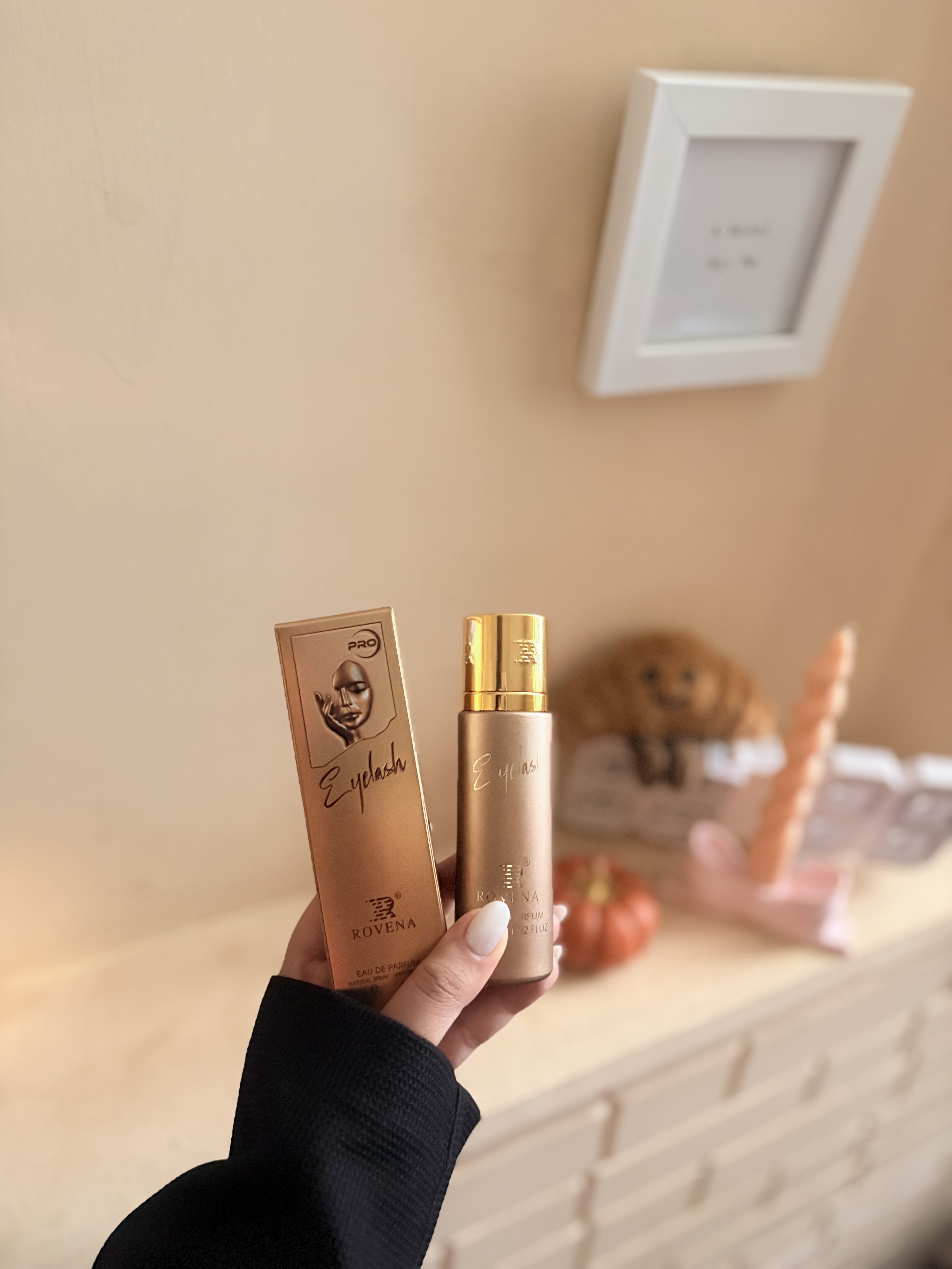 بیلی ایلیش مینی روونا